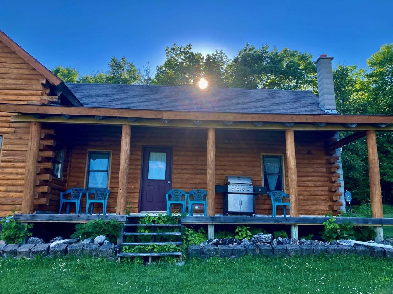 Garden Grove Retreat & Lodging Near Pictured Rocks, Fayette, Trails Hotel Exterior photo