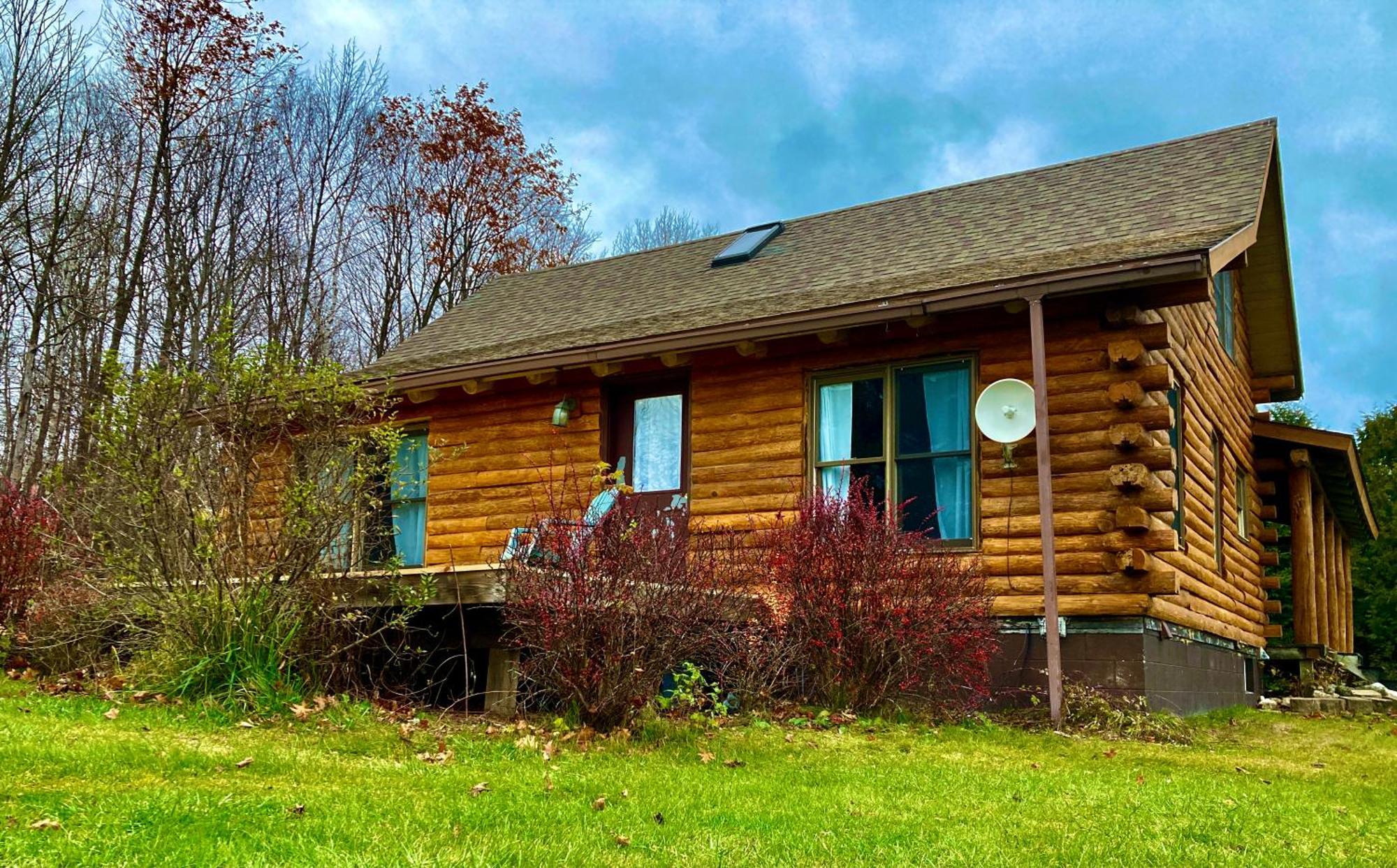 Garden Grove Retreat & Lodging Near Pictured Rocks, Fayette, Trails Hotel Exterior photo